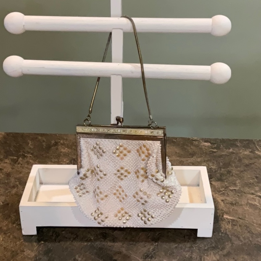 Vintage white beaded clutch purse